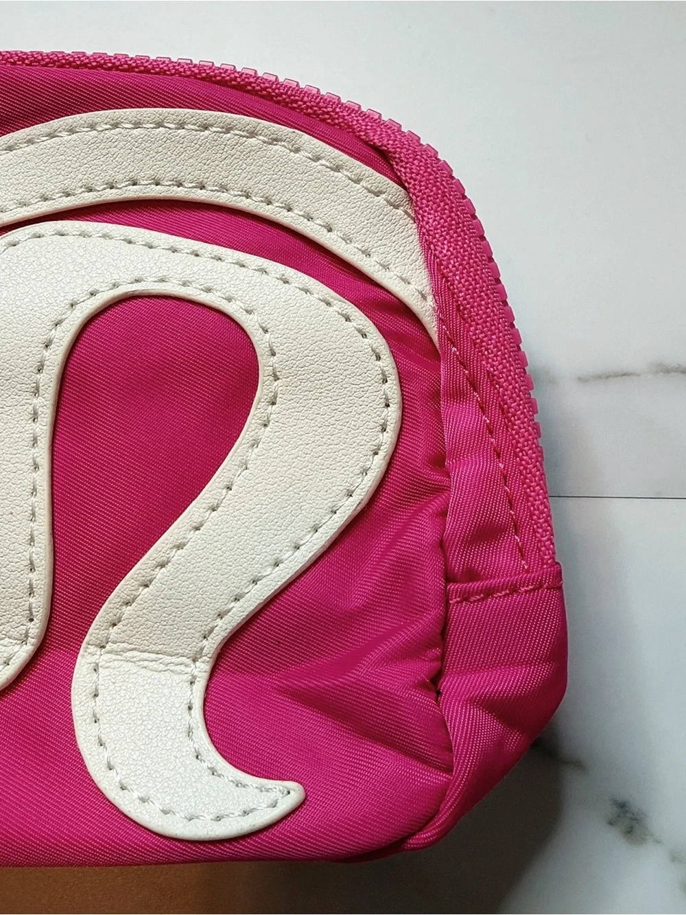 NWT Lululemon Everywhere Belt Bag